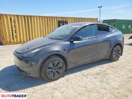 Tesla Model Y - zobacz ofertę