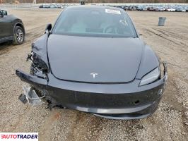 Tesla Model 3 2025