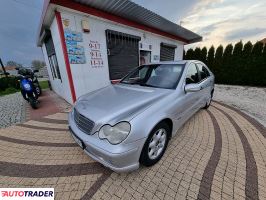 Mercedes C-klasa 2000 2.0 150 KM Mercedes C-klasa 2000 2.0 150 KM