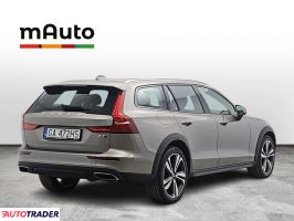 Volvo V60 Cross Country 2022 2.0 197 KM Volvo V60 Cross Country 2022 2.0 197 KM