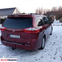 Toyota Sienna 2015 3.5 266 KM