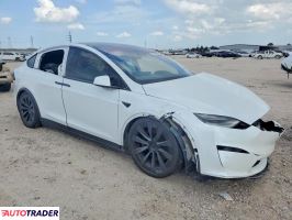 Tesla Model X 2022