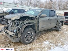 Toyota Tacoma - zobacz ofertę
