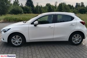 Mazda 2 2015 1.5 90 KM