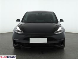 Tesla Model 3 2019 434 KM