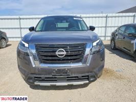 Nissan Pathfinder 2024 3