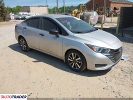 Nissan Versa - zobacz ofertę