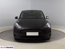 Tesla Model Y 2022 527 KM