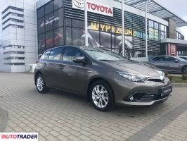 Toyota Auris 2017 1.8 135 KM Toyota Auris 2017 1.8 135 KM