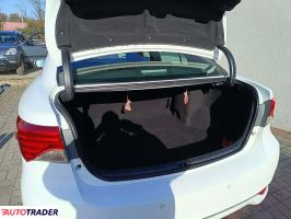 Toyota Avensis 2012 2.0 124 KM