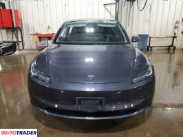 Tesla Model 3 2024