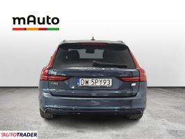 Volvo V90 2021 2.0 303 KM