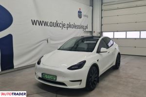 Tesla Model Y 2023 534 KM