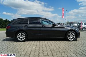 Mercedes C-klasa 2019 1.6 160 KM