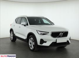 Volvo XC40 2024 2.0 160 KM