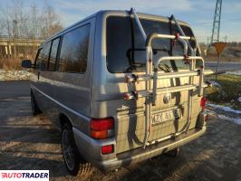 Volkswagen Caravelle 1999 2.5 102 KM