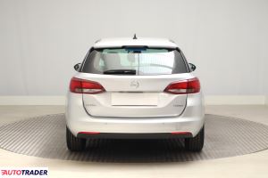 Opel Astra 2016 1.4 123 KM