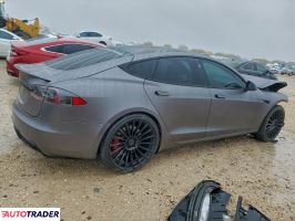 Tesla Model S 2022