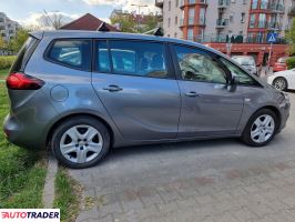 Opel Zafira 2017 1.4 140 KM