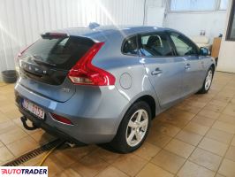 Volvo V40 2018 2.0 120 KM