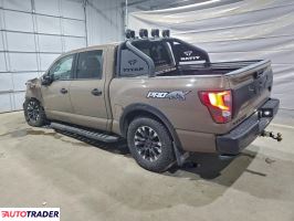 Nissan Titan 2022 5