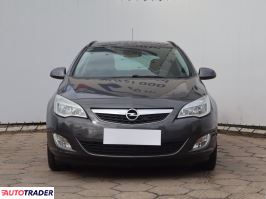 Opel Astra 2012 1.4 138 KM