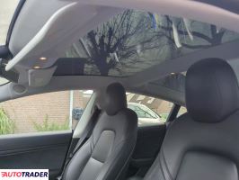 Tesla Model 3 2020 175 KM