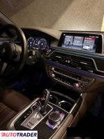 BMW 730 2018 3.0 265 KM