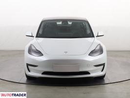 Tesla Model 3 2021 434 KM