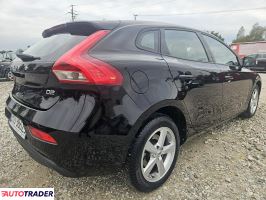 Volvo V40 2016 2.0 120 KM