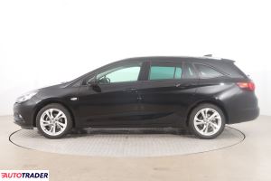 Opel Astra 2018 1.4 123 KM