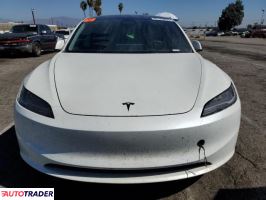 Tesla Model 3 2025