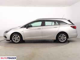 Opel Astra 2022 1.3 143 KM