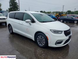 Chrysler Pacifica 2022 3