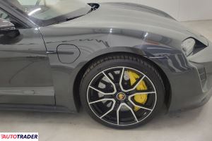 Porsche Pozostałe 2022 625 KM