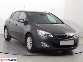 Opel Astra 2011 1.4 118 KM