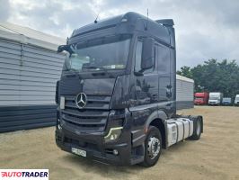 Mercedes Actros