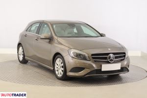 Mercedes A-klasa 2012 1.6 120 KM