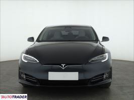 Tesla Model S 2018 517 KM