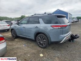 Nissan Pathfinder 2022 3