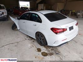 Mercedes 220 2020 2