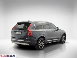 Volvo XC90 2022 2.0 235 KM