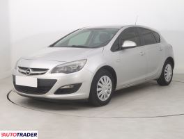 Opel Astra 2015 1.6 108 KM