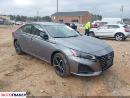 Nissan Altima - zobacz ofertę