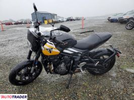 Triumph Trident 2025