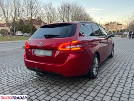 Peugeot 308 2021 1.5 130 KM