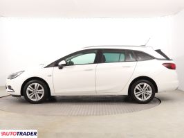Opel Astra 2018 1.4 123 KM