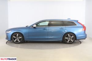 Volvo V90 2019 2.0 147 KM