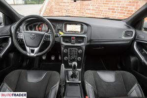 Volvo V40 2018 2.0 150 KM Volvo V40 2018 2.0 150 KM