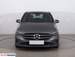 Mercedes B-klasa 2019 2.0 147 KM
